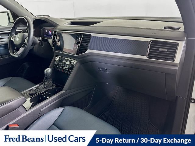 Used 2022 Volkswagen Atlas Cross Sport SEL R-Line image 31