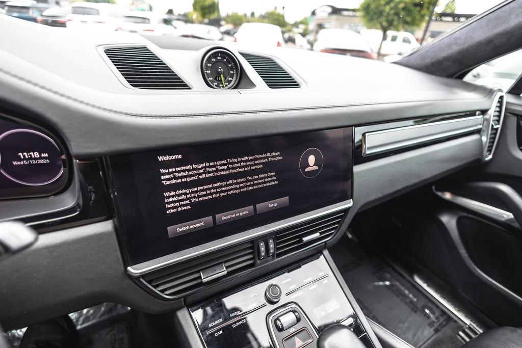 Used 2023 Porsche Cayenne Turbo S AWD/4WD image 15