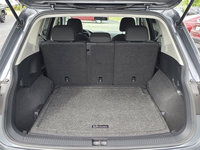 Used 2022 Volkswagen Tiguan S image 12