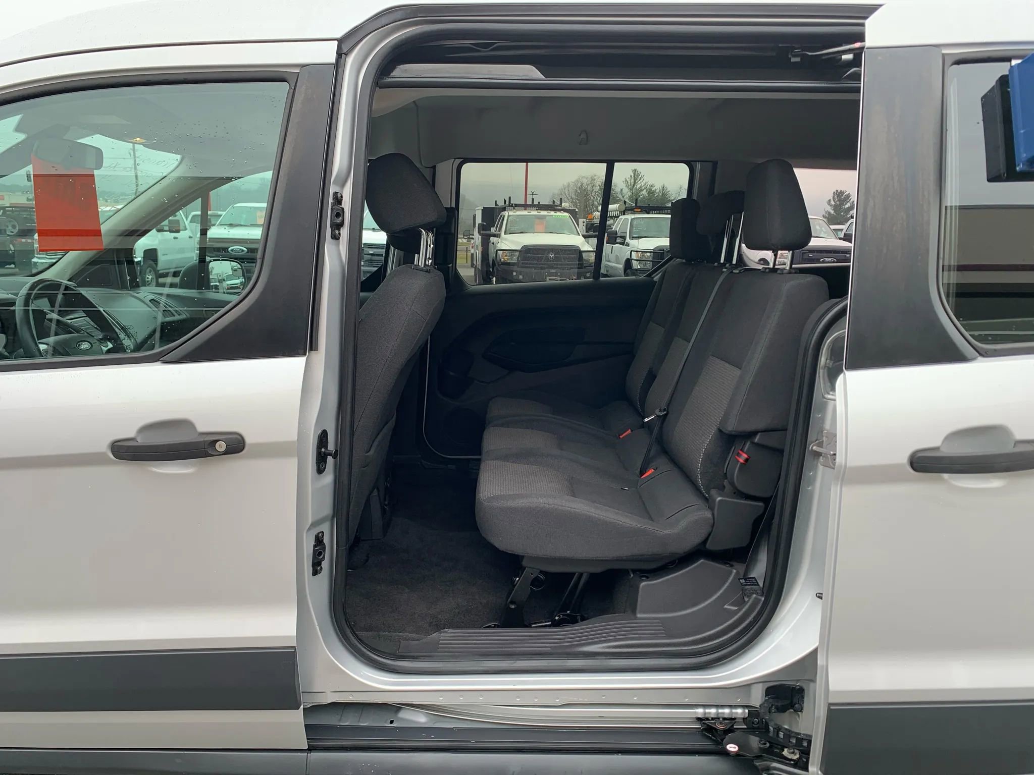 Used 2018 Ford Transit Connect XL image 24