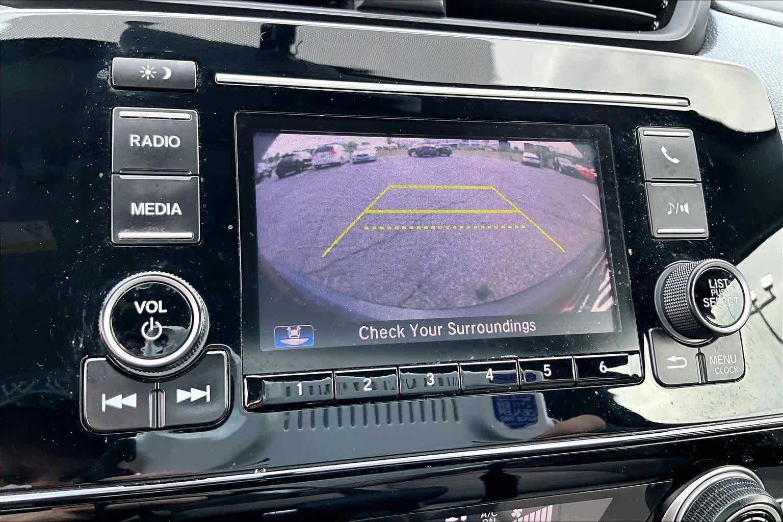 Used 2018 Honda CR-V LX image 27