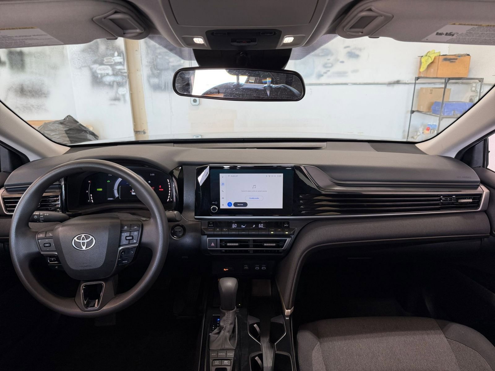 Used 2025 Toyota Camry LE image 32