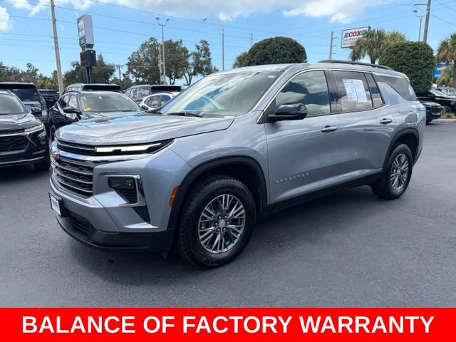 Used 2025 Chevrolet Traverse LT AWD/4WD image 3