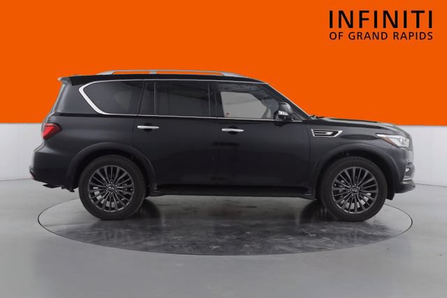 Used 2024 INFINITI QX80 Sensory AWD/4WD image 8