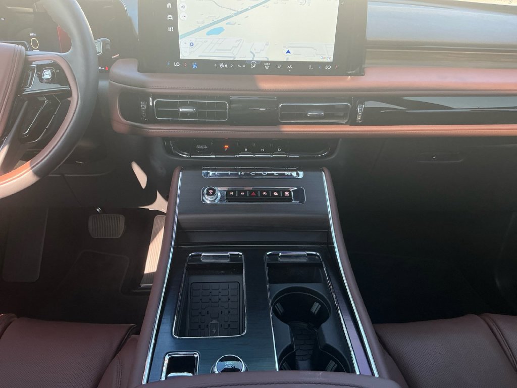 Certified 2026 Lincoln Aviator Reserve AWD/4WD image 20