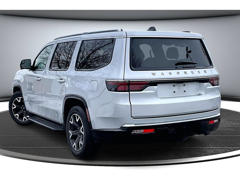 Used 2024 Jeep Wagoneer Series III AWD/4WD image 2