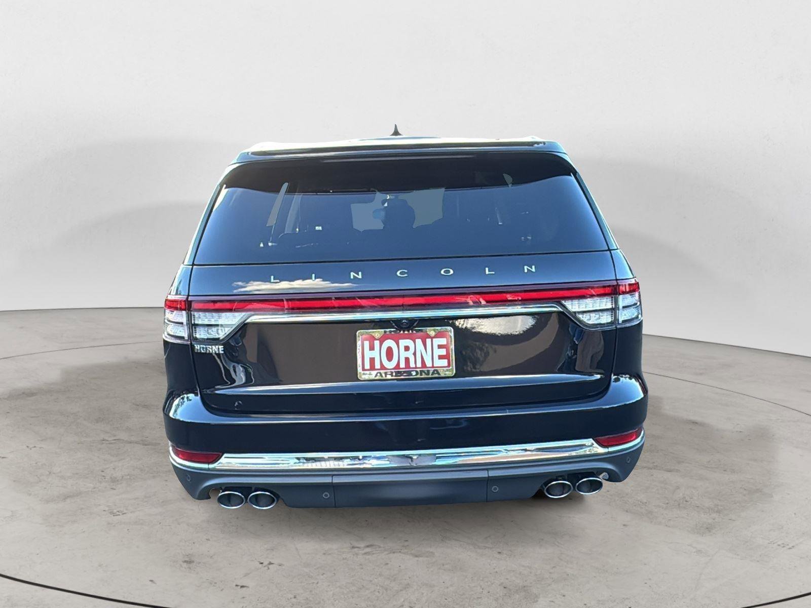 Used 2023 Lincoln Aviator 2WD w/ Class IV Trailer Tow Package image 4