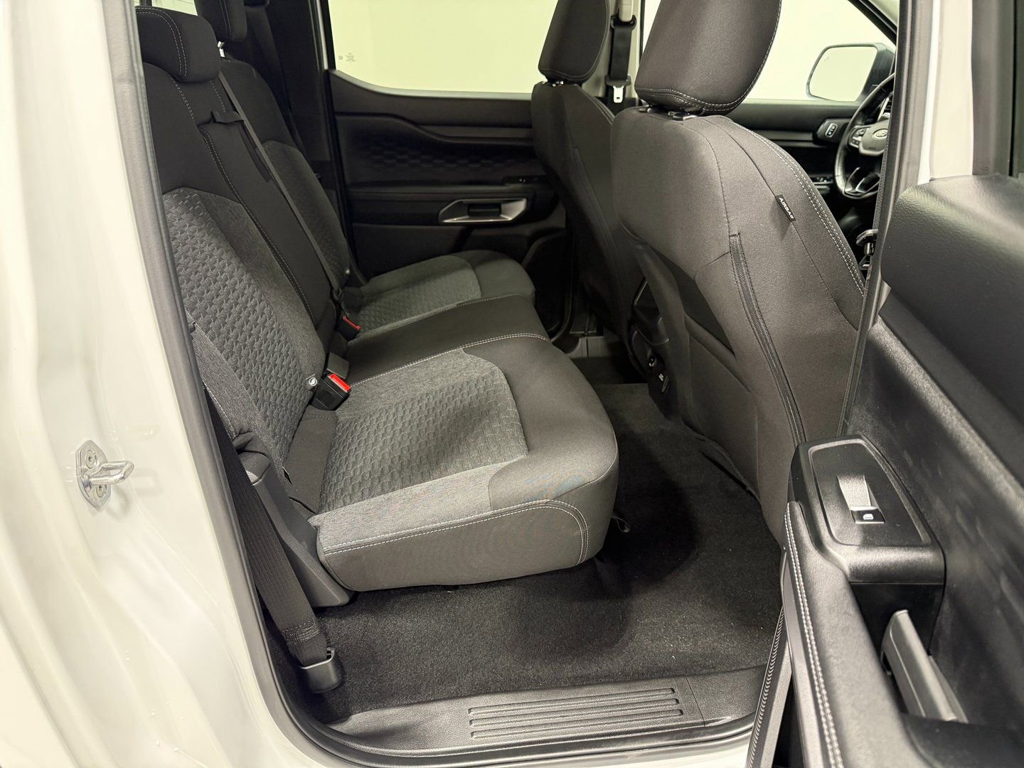 Used 2025 Ford Ranger XLT w/ Advanced Towing Package image 32