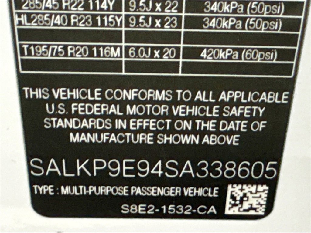 New 2025 Land Rover Range Rover SE image 31