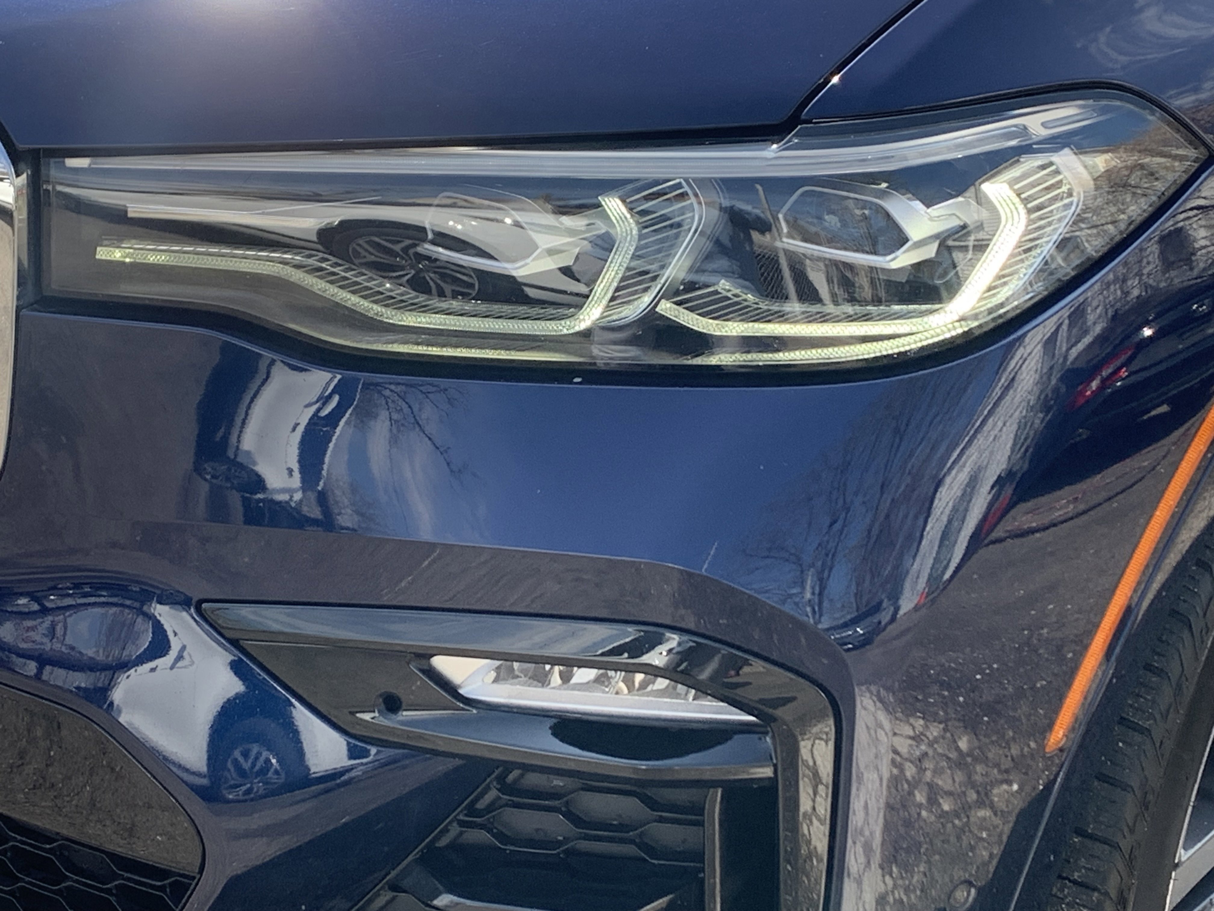 Used 2022 BMW X7 xDrive40i w/ M Sport Package image 18