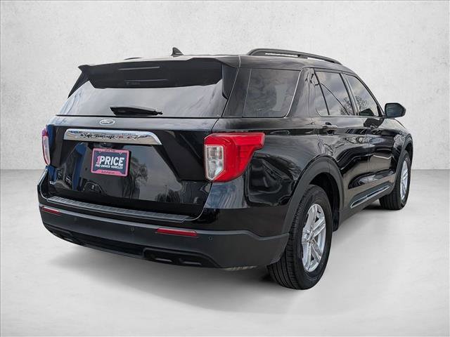 Used 2024 Ford Explorer XLT RWD image 5