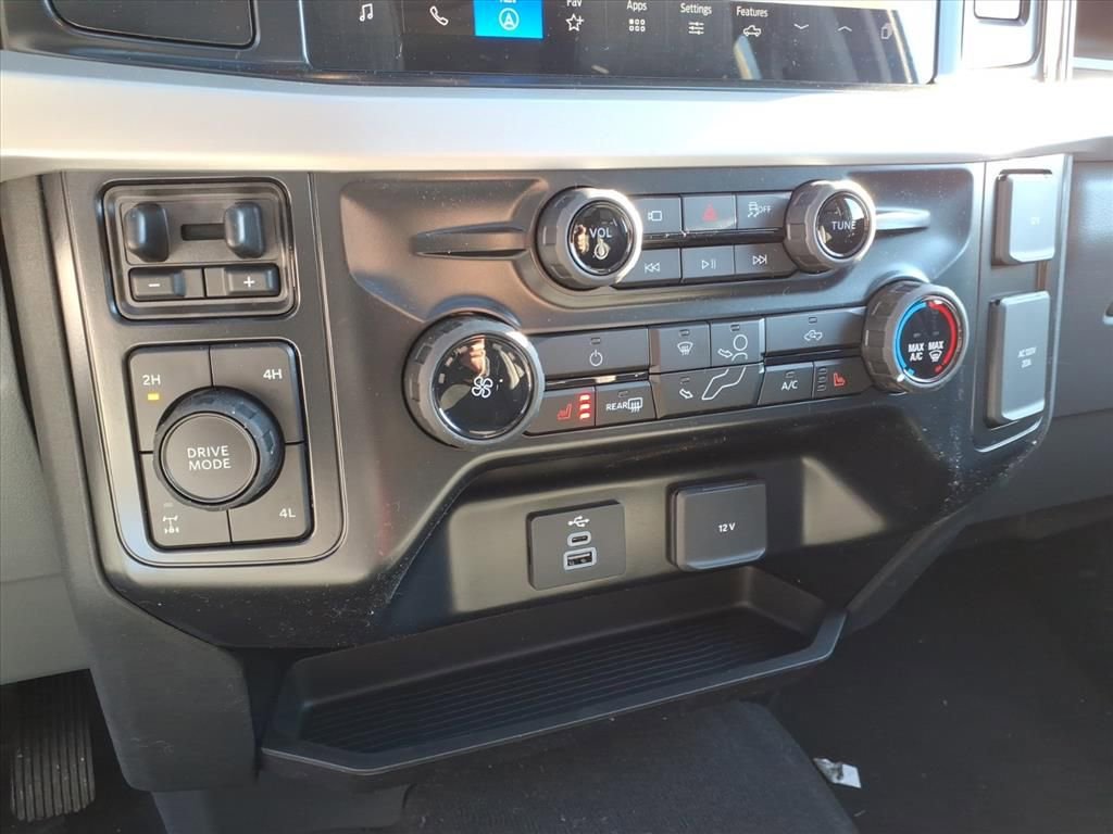 New 2026 Ford F250 XLT w/ XLT Premium Package image 20