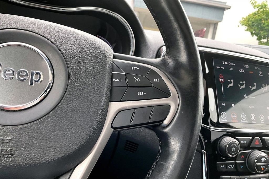 Used 2021 Jeep Grand Cherokee Laredo X AWD/4WD image 13