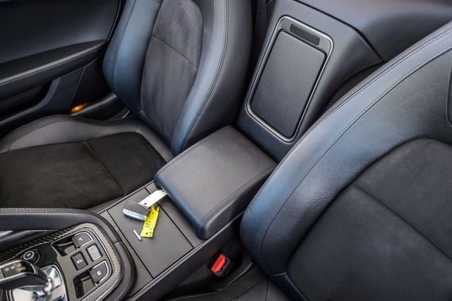 Used 2014 Jaguar F-TYPE Convertible image 37