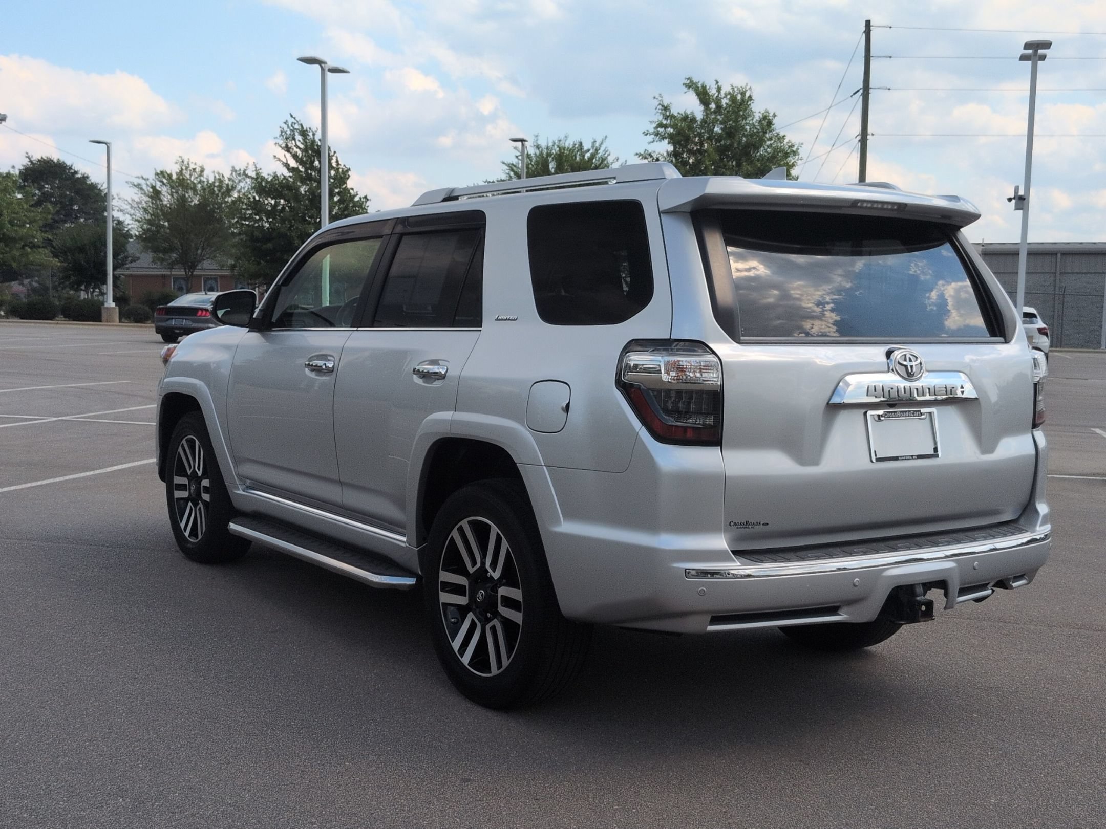 Used 2020 Toyota 4Runner Limited AWD/4WD image 6