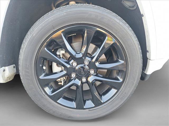 Used 2021 Jeep Grand Cherokee Laredo X image 20