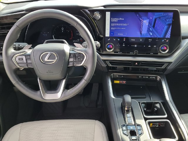 Used 2025 Lexus TX 350 AWD w/ Technology Package image 13