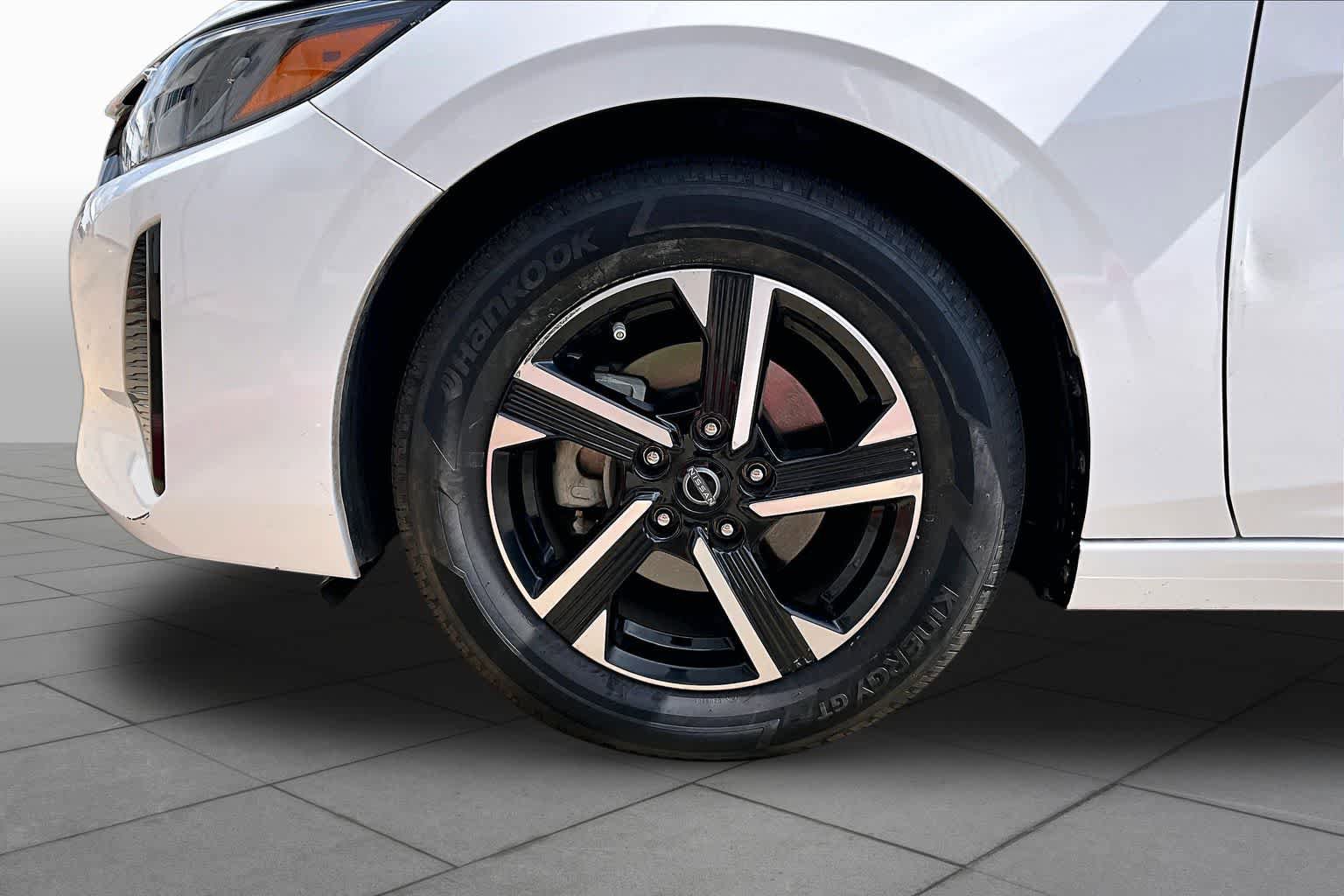 Used 2024 Nissan Sentra SV FWD image 10