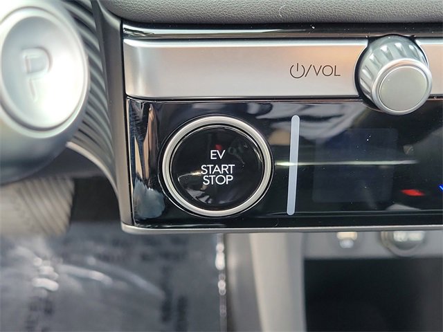 Used 2024 Hyundai Ioniq 5 Limited image 32