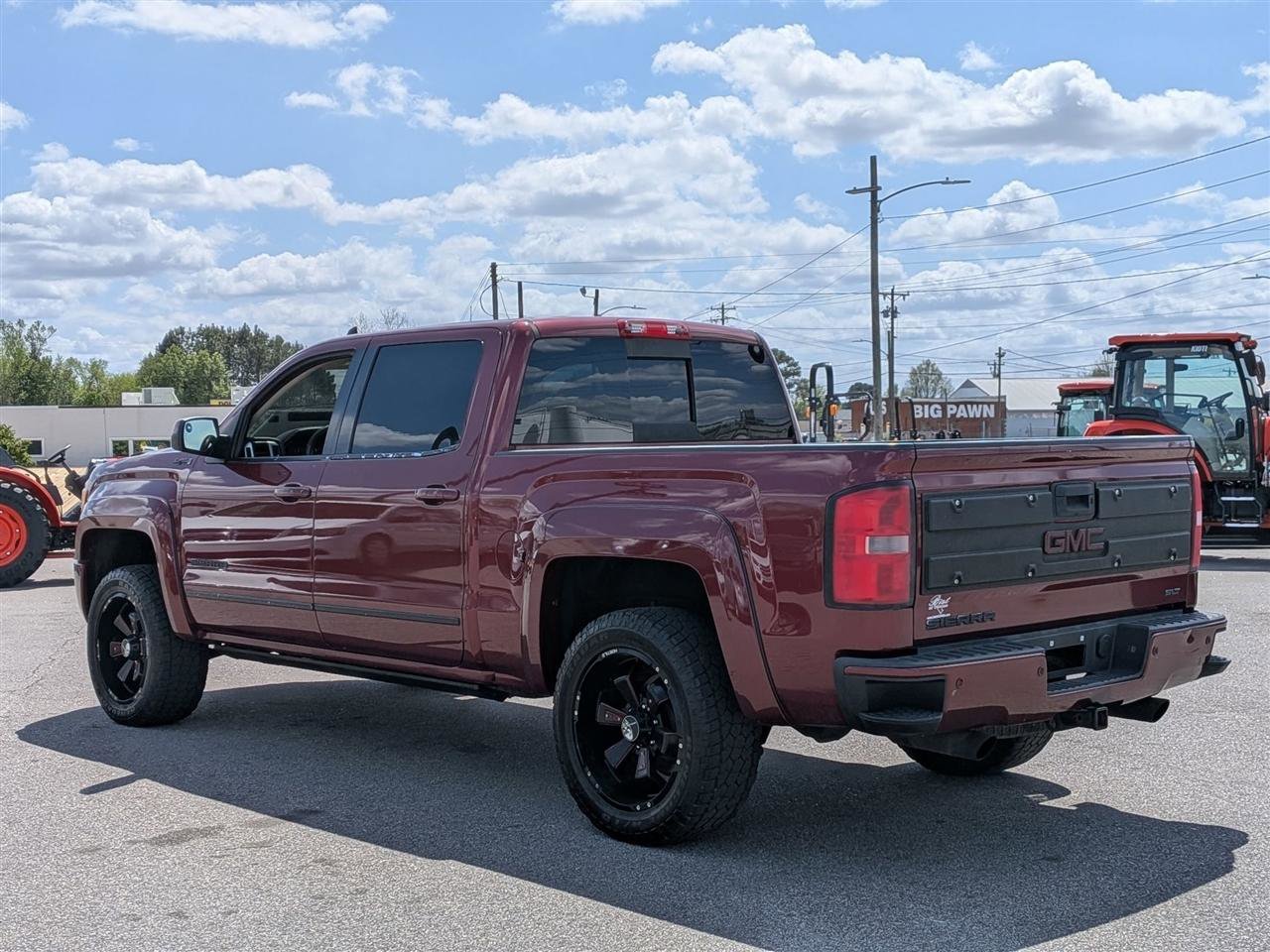 Used 2015 GMC Sierra 1500 SLT w/ SLT Crew Cab Value Package image 3