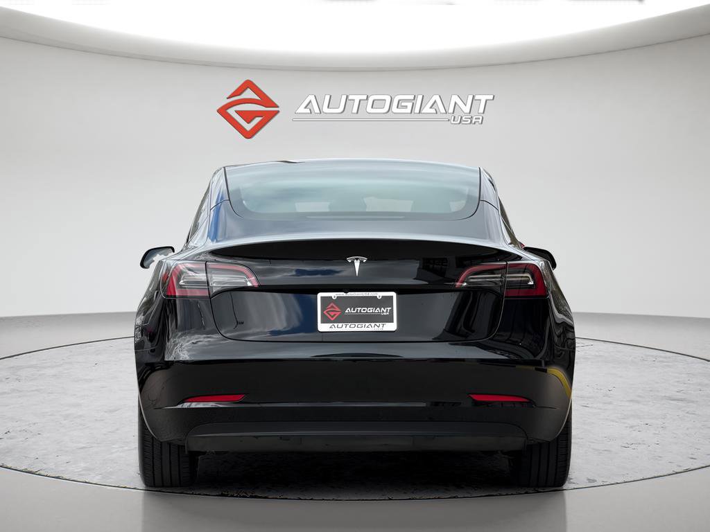 Used 2023 Tesla Model 3 Standard Range image 9