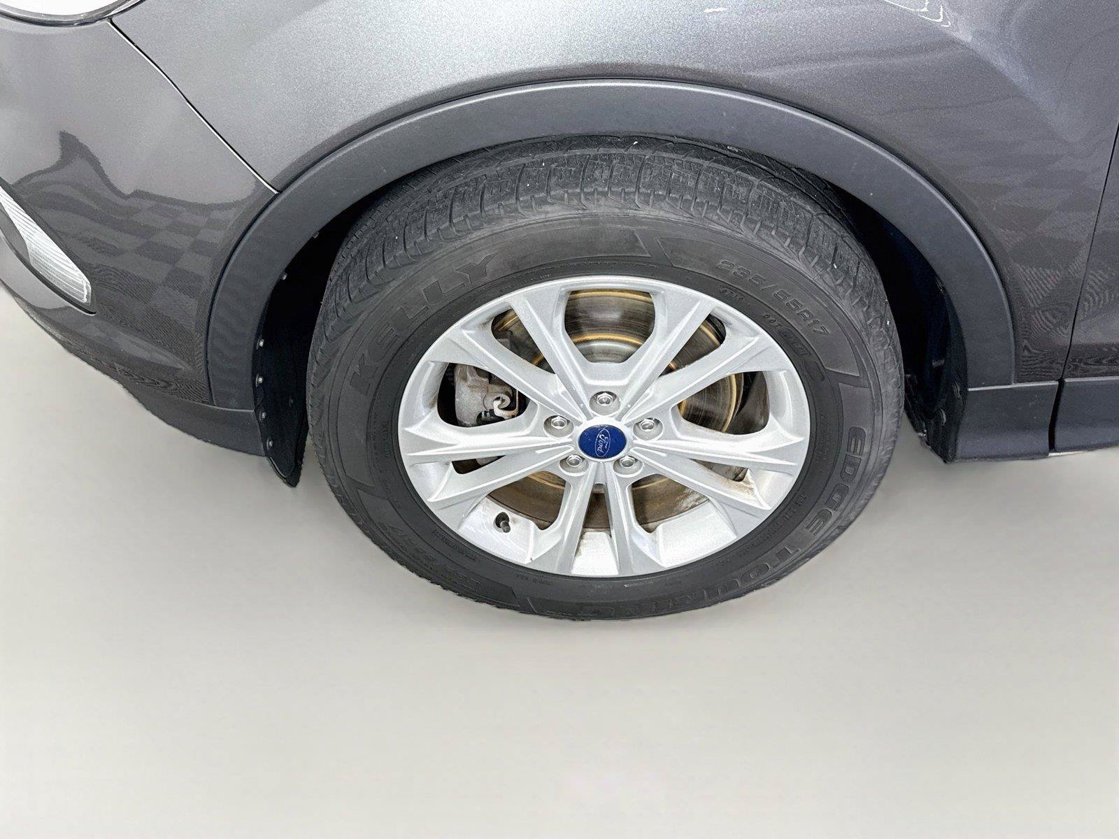 Used 2017 Ford Escape SE w/ SE Cold Weather Package AWD/4WD image 22