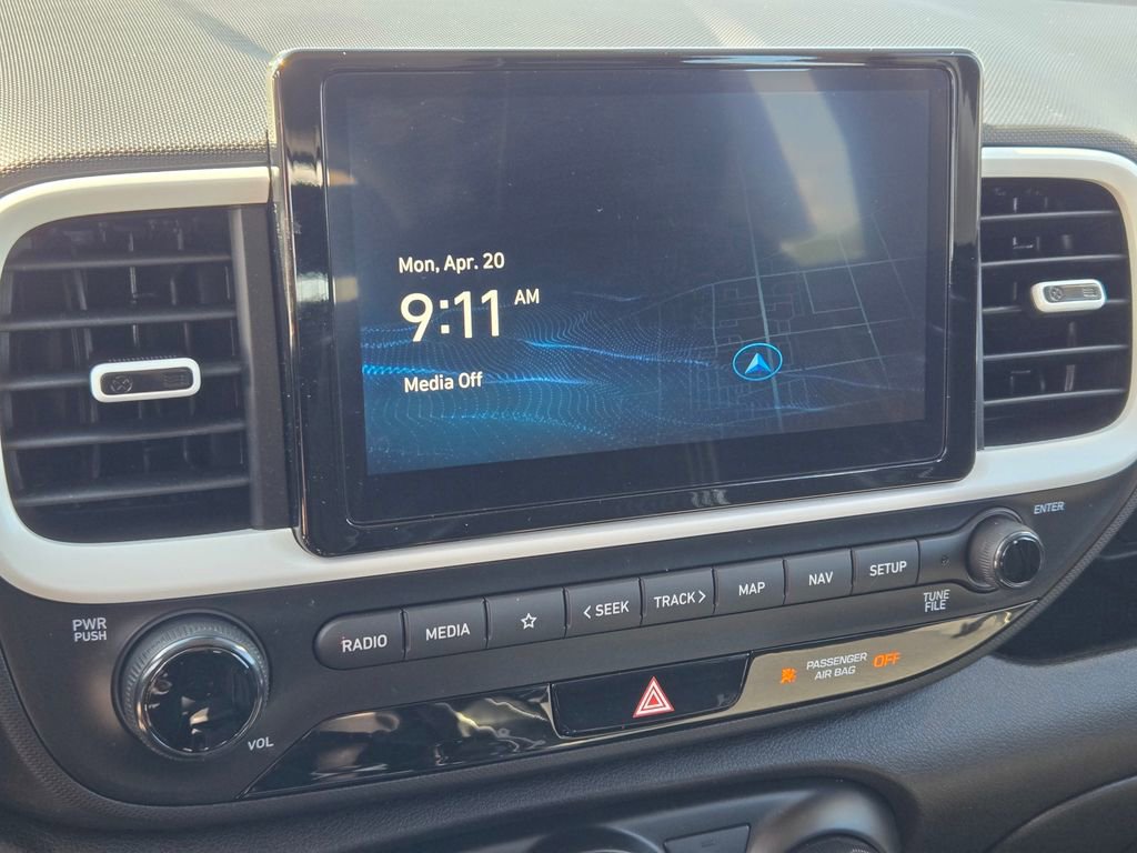 Certified 2023 Hyundai Venue Limited FWD image 31
