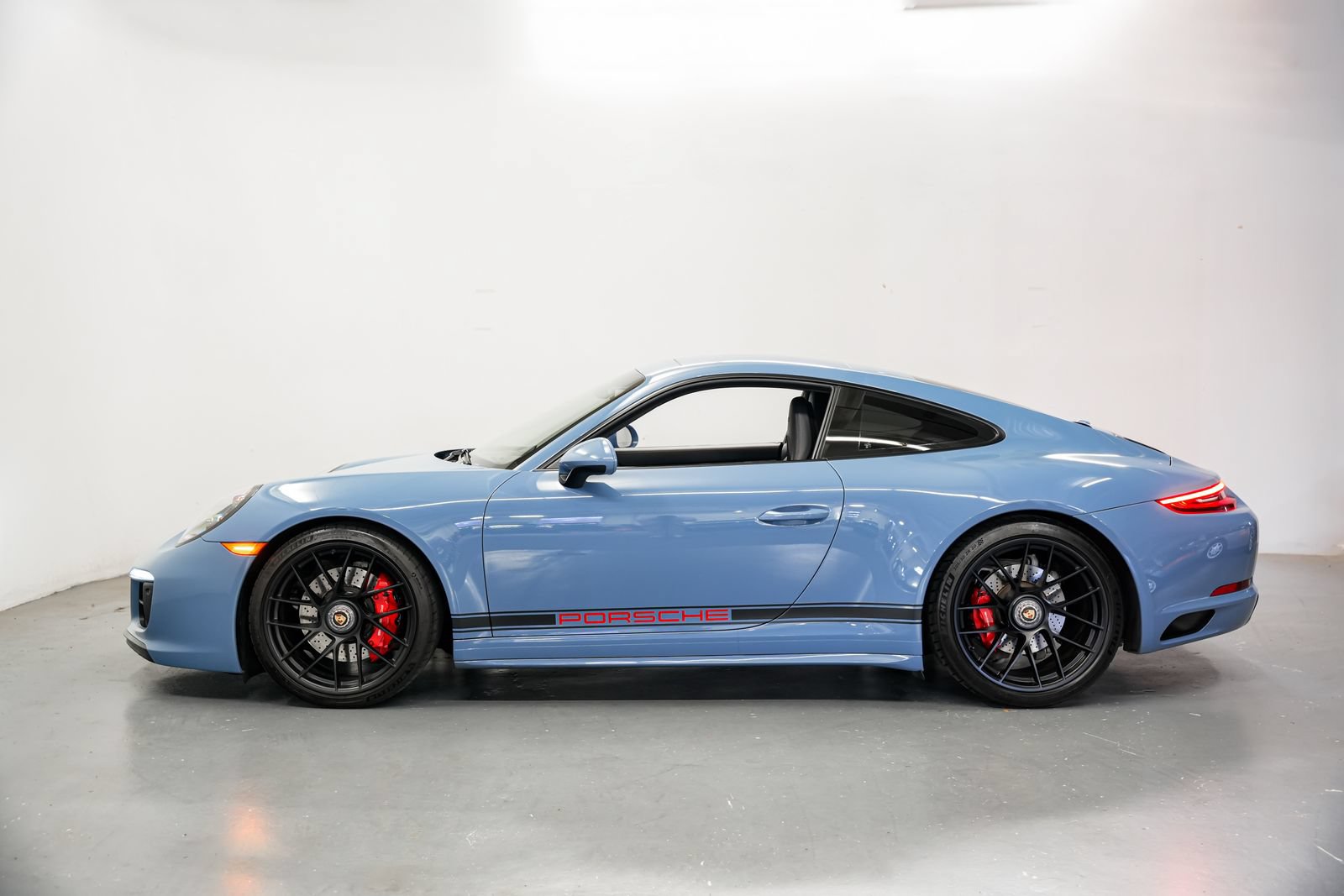 Used 2019 Porsche 911 Carrera 4 GTS AWD/4WD image 8