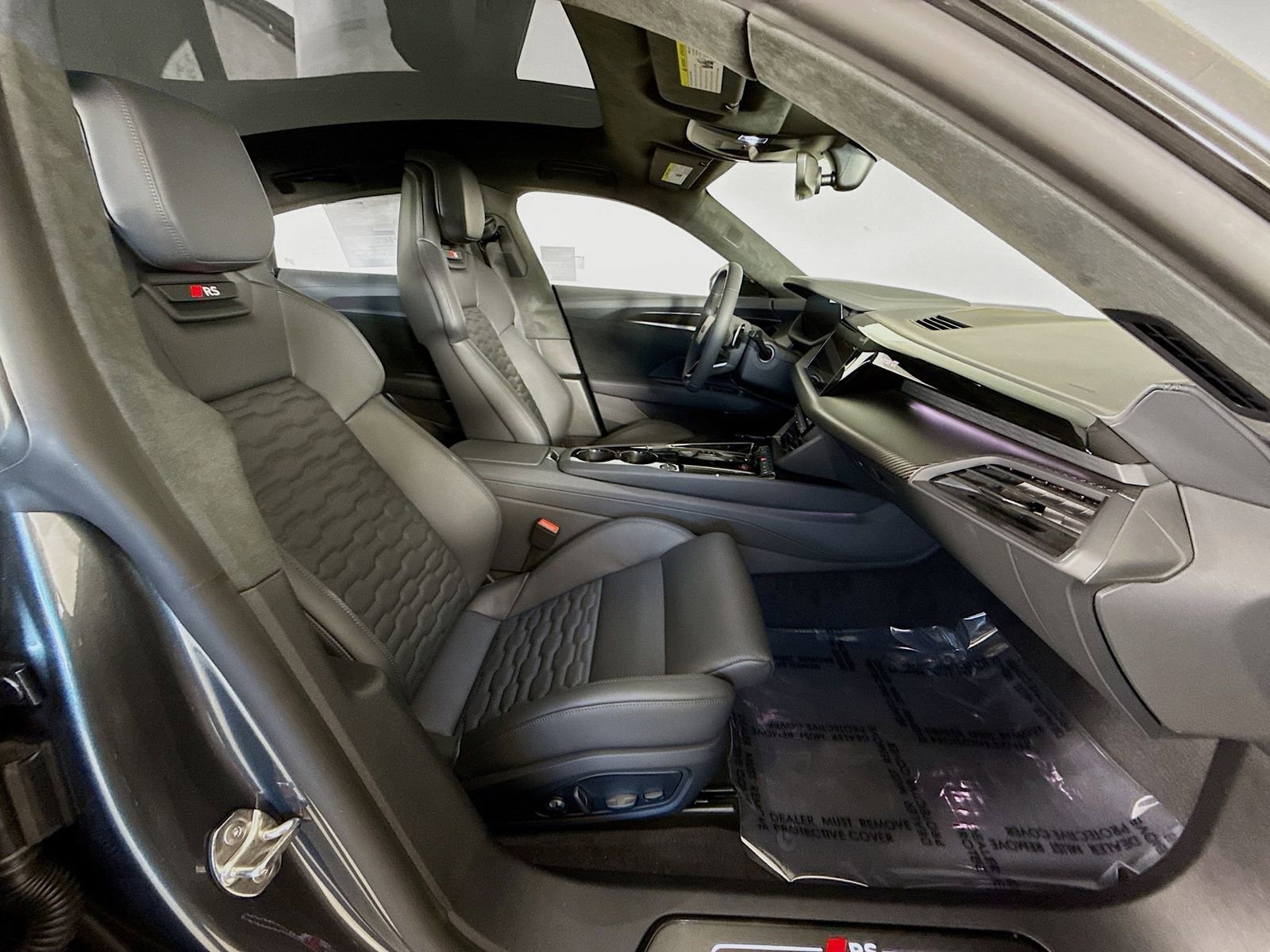 New 2026 Audi RS e-tron GT performance image 30