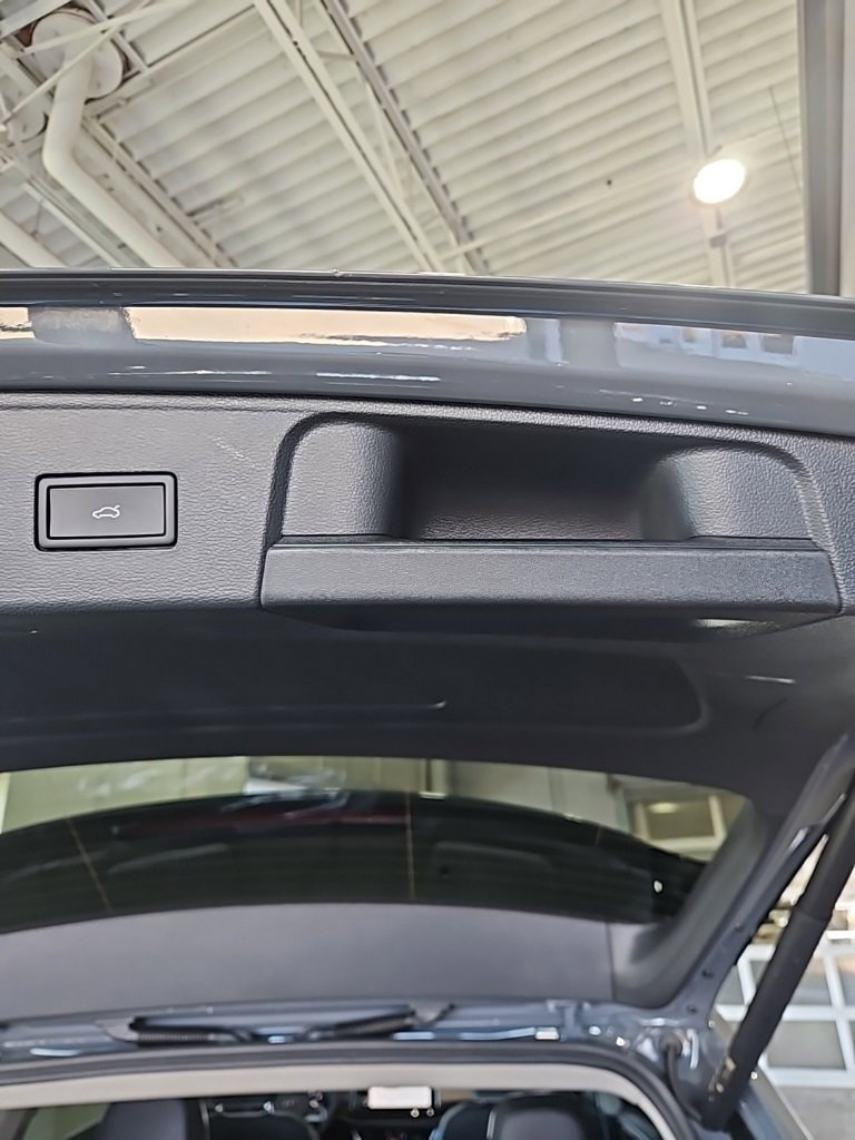 New 2026 Volkswagen Atlas SEL Premium R-Line image 21