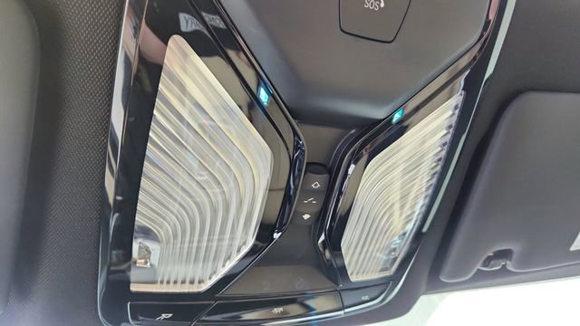 Used 2025 BMW i4 eDrive40 w/ Premium Package image 54
