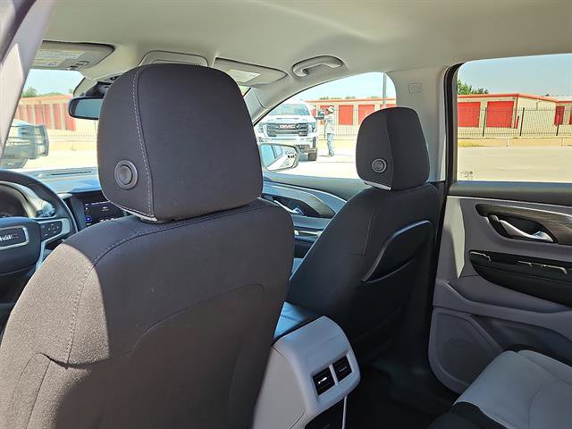 Used 2022 GMC Terrain SLE FWD image 9
