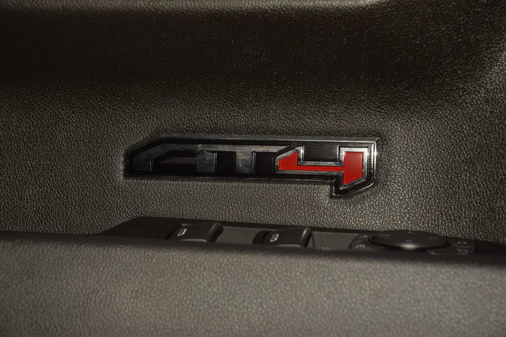 Used 2025 GMC Sierra 1500 AT4 w/ AT4 Premium Package AWD/4WD image 50
