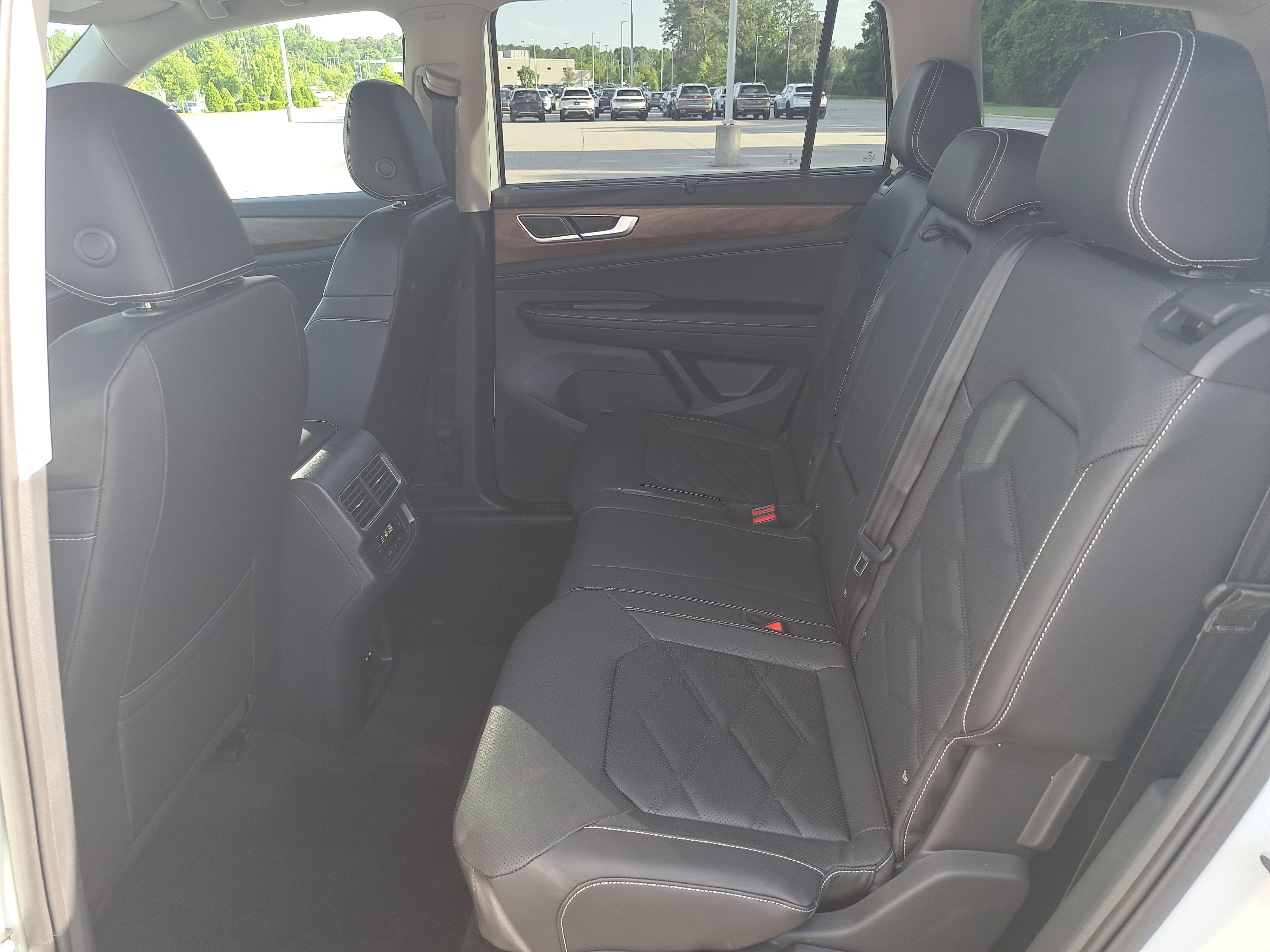 New 2026 Volkswagen Atlas SE AWD/4WD image 14