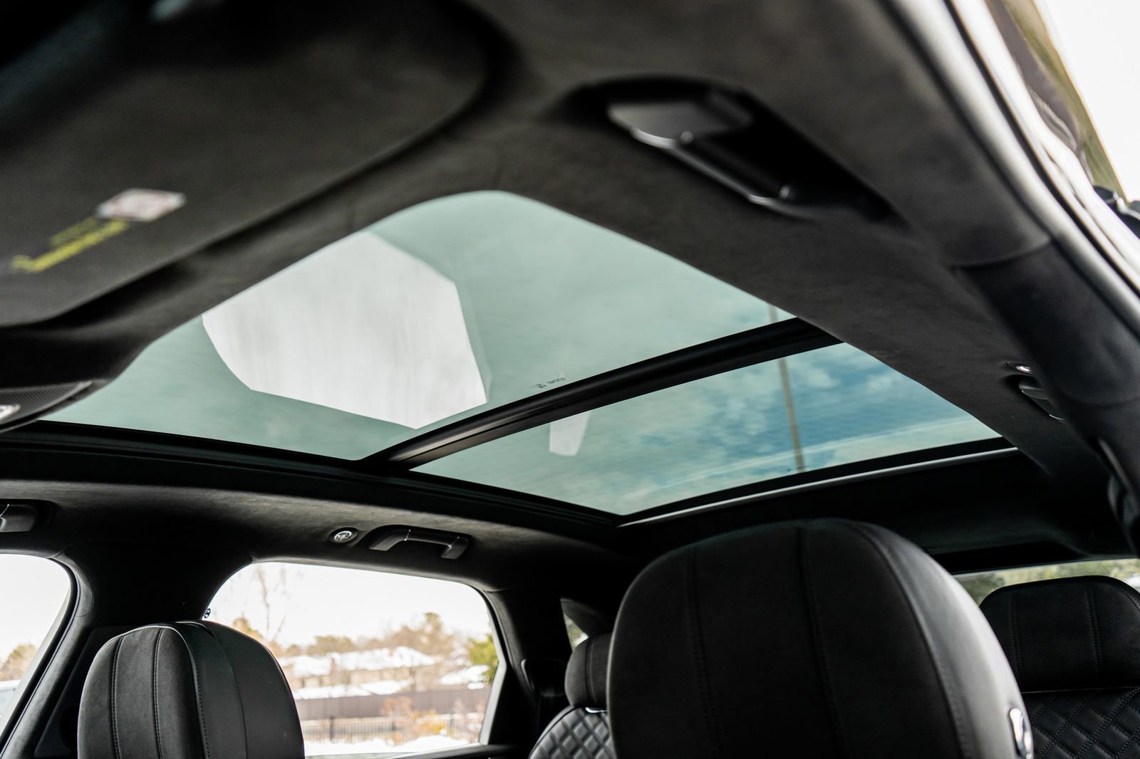 Used 2023 Bentley Bentayga Speed image 30