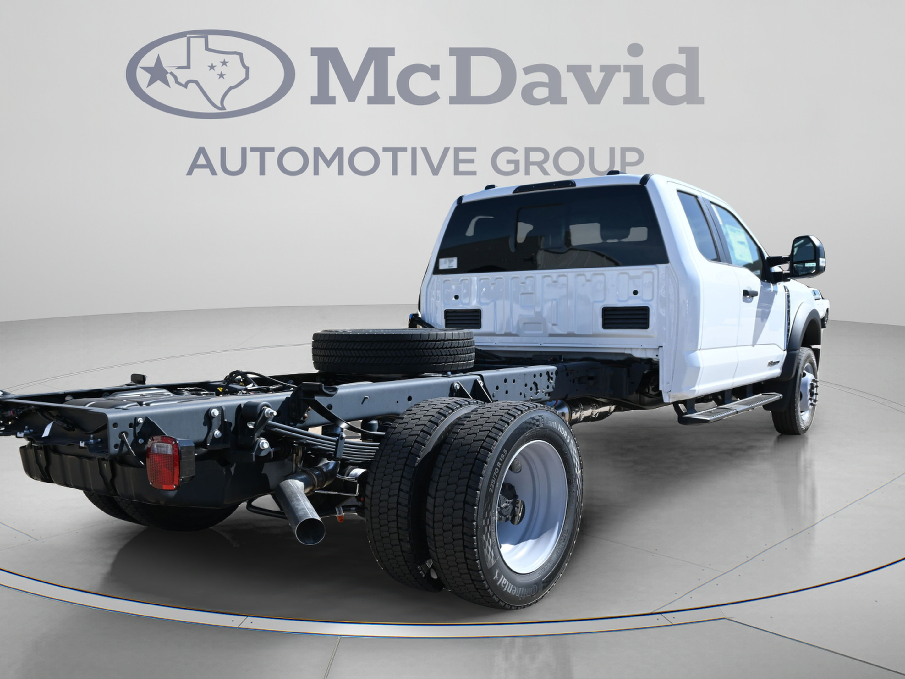 New 2026 Ford F550 4x4 Supercab Super Duty image 7