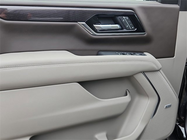 New 2026 GMC Yukon XL Elevation w/ Elevation Premium Package image 9
