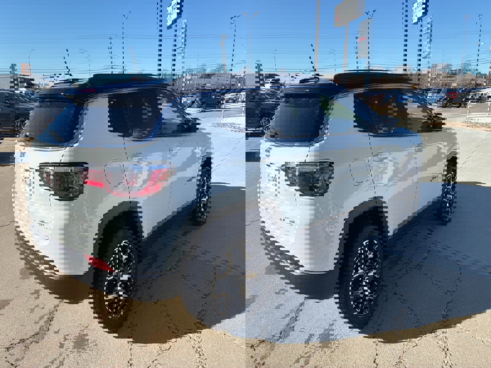 New 2025 Jeep Compass Limited image 7