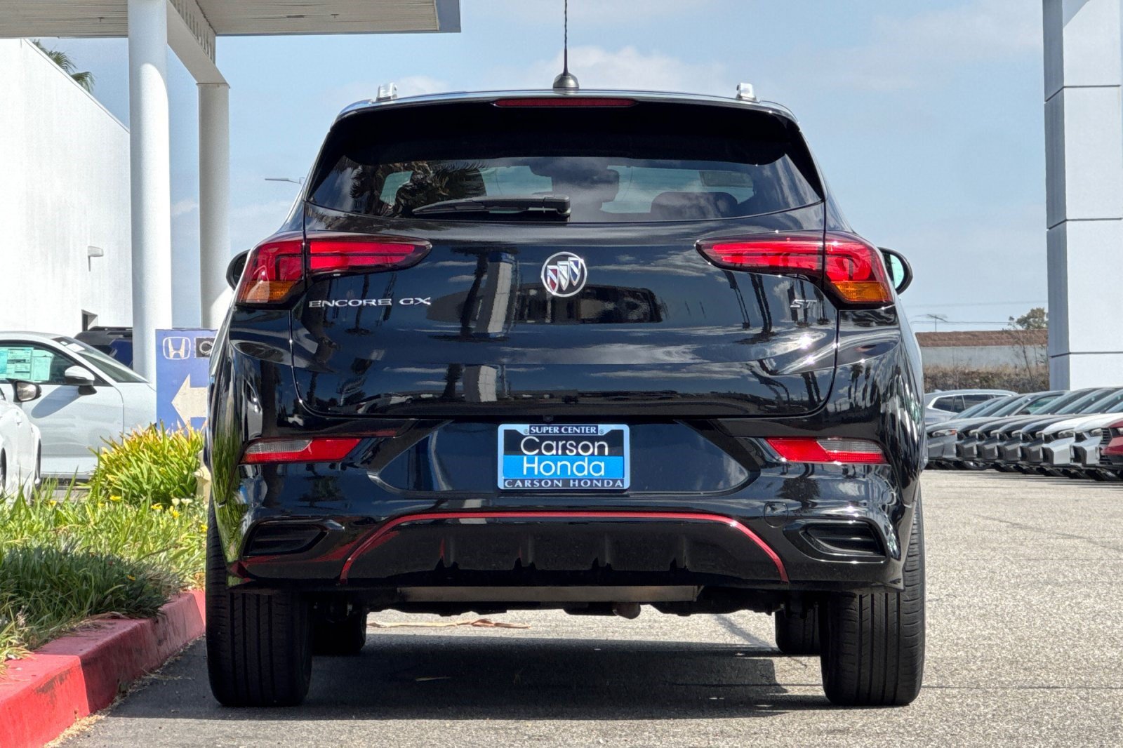 Used 2023 Buick Encore GX Select w/ Sport Touring Package FWD image 10