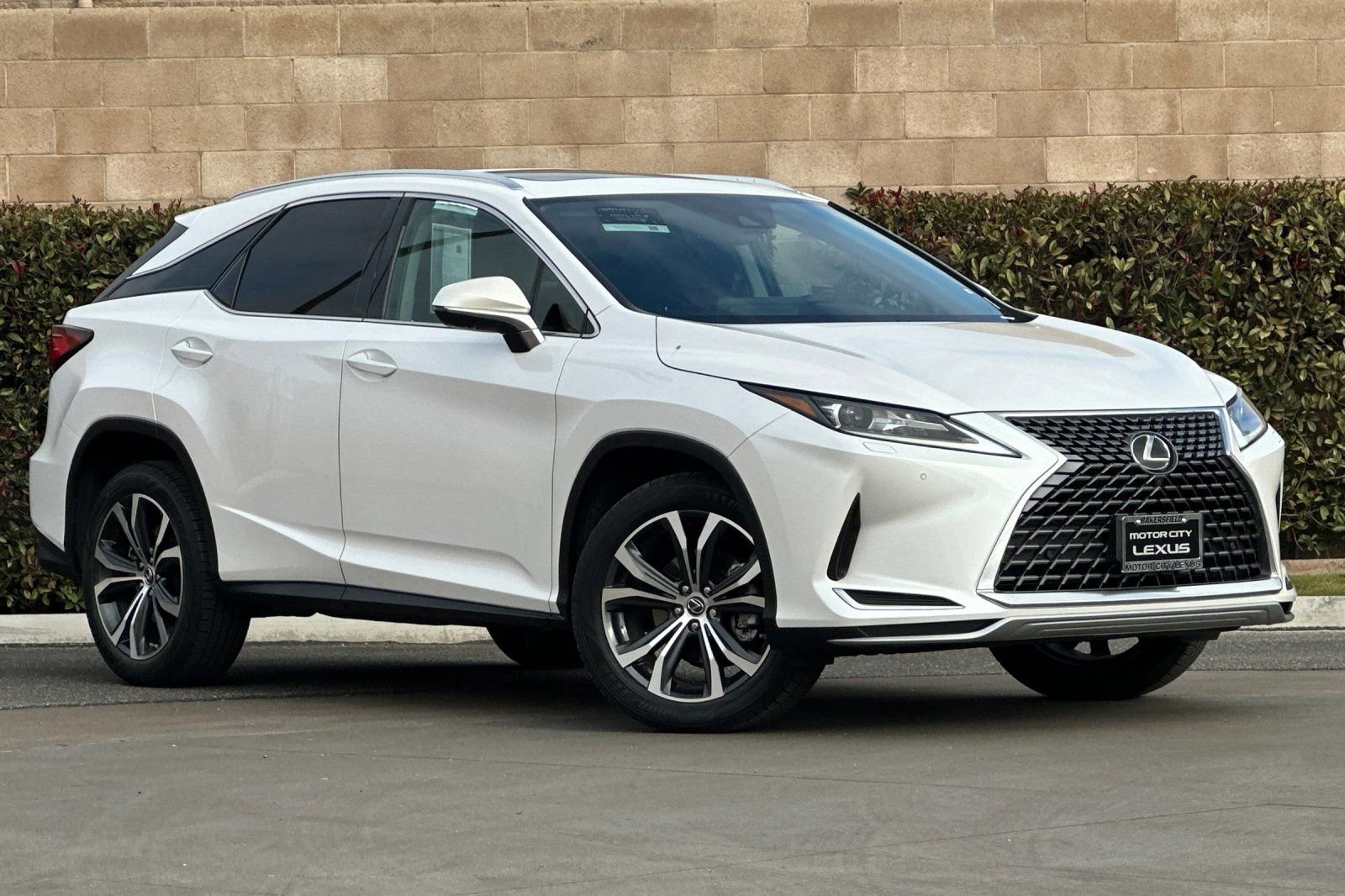 Certified 2022 Lexus RX 350 AWD w/ Premium Package image 2
