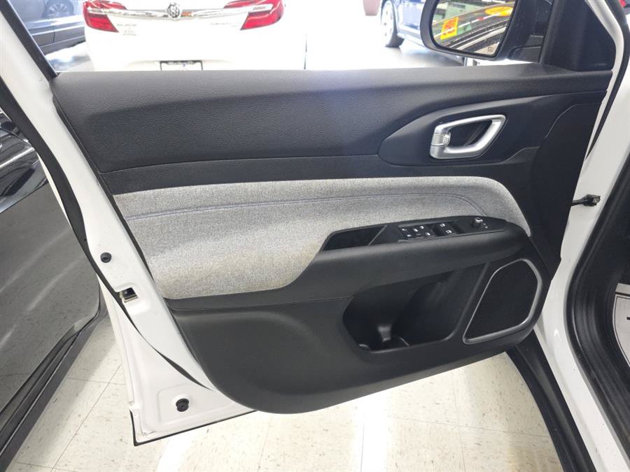 Used 2022 Jeep Compass Latitude AWD/4WD image 12