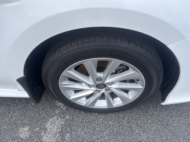 Used 2024 Toyota Camry LE AWD/4WD image 13