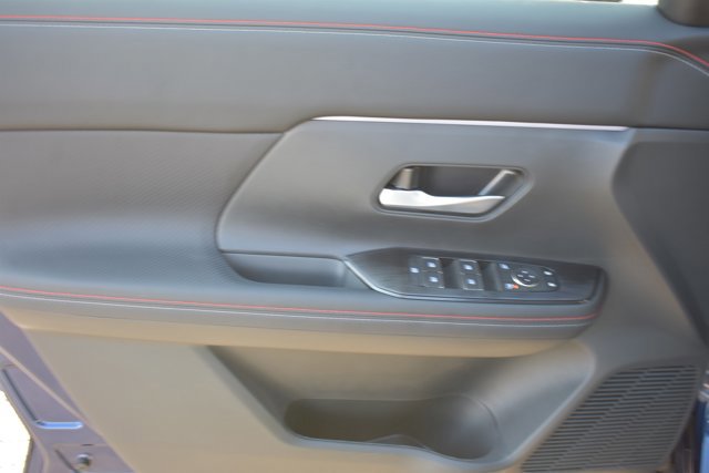 New 2026 Nissan Kicks SR w/ SR Premium Package image 12