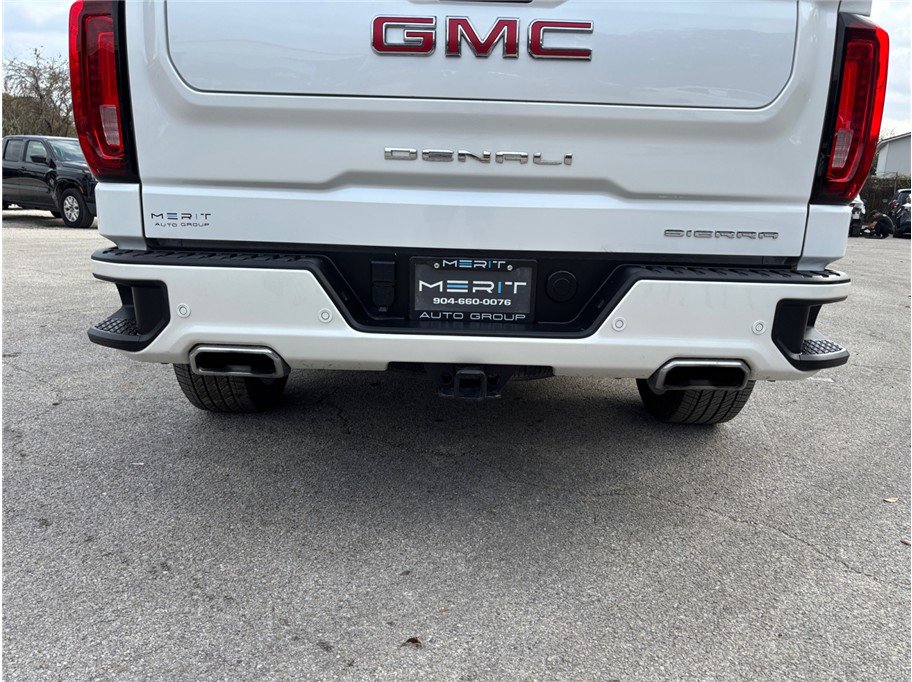 Used 2022 GMC Sierra 1500 Denali w/ Denali Reserve Package image 18