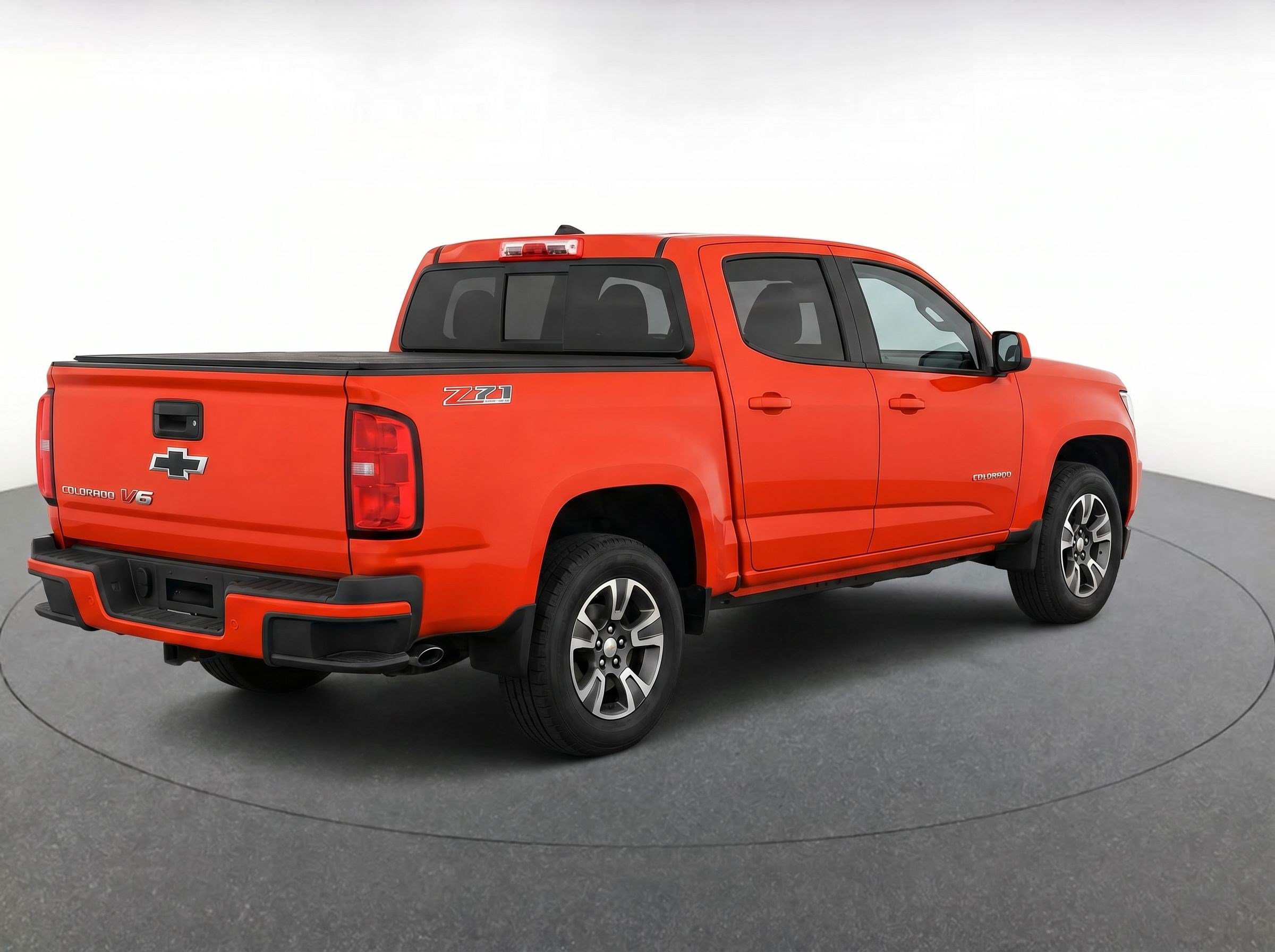 Used 2019 Chevrolet Colorado Z71 AWD/4WD image 4
