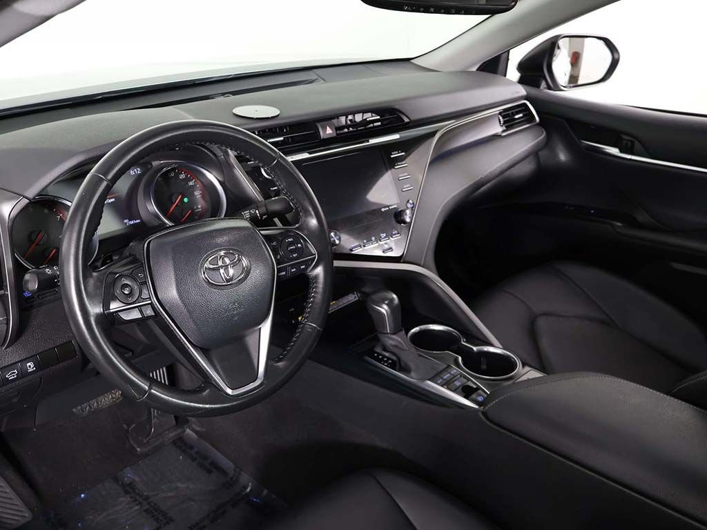 Used 2020 Toyota Camry XSE FWD image 27