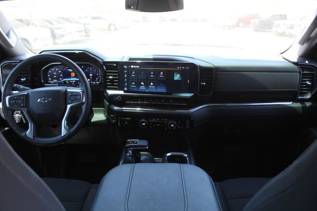 Used 2023 Chevrolet Silverado 1500 RST w/ Z71 Off-Road Package AWD/4WD image 18
