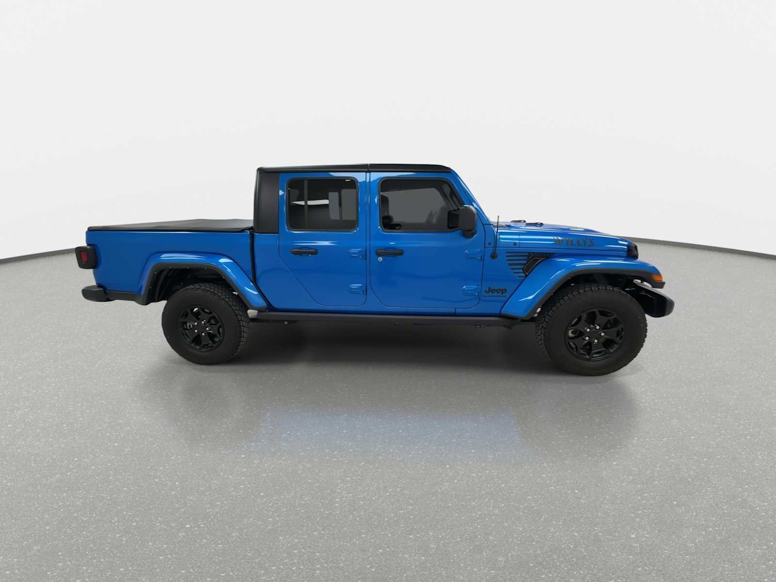 Used 2022 Jeep Gladiator Sport image 2