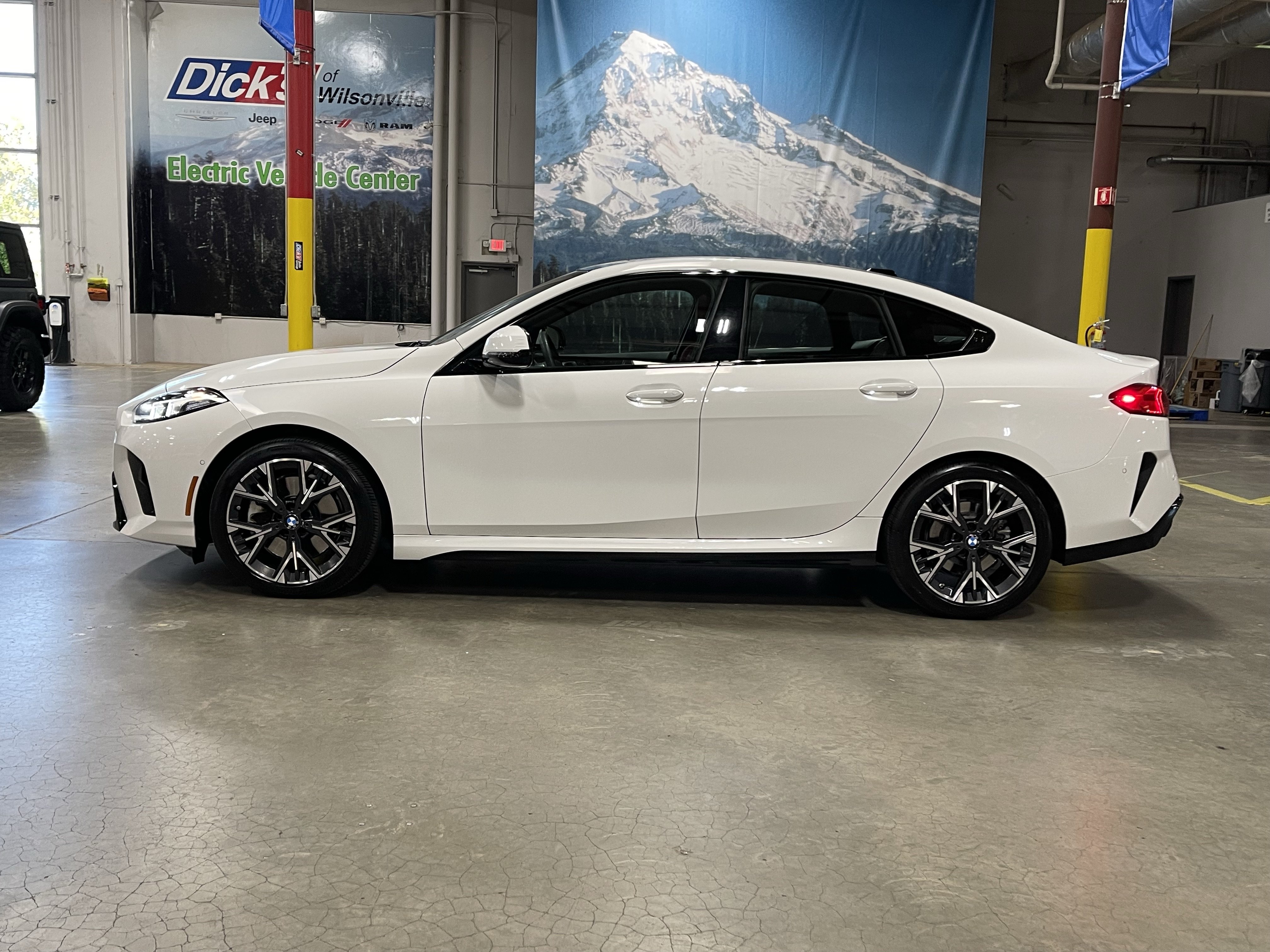 Used 2025 BMW 228i xDrive AWD/4WD image 2