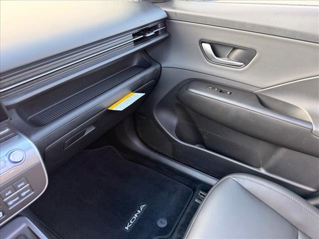 Certified 2025 Hyundai Kona Limited image 15